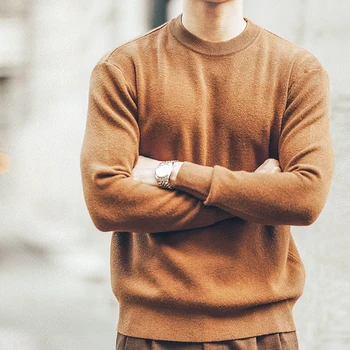 Корейская мода Трикотаж Мужчины Осень О-образный вырез Однотонные свитера Мужчины Уличная одежда Мужская одежда Вязаный свитер Мужские пуловеры B220