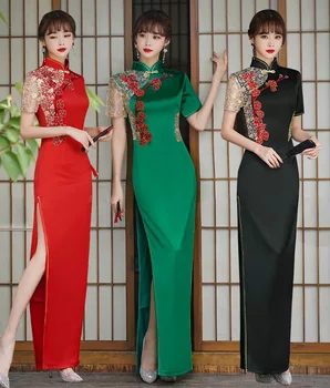  Сексуальная аппликация с коротким рукавом Атлас Qipao Мандарин Воротник Подиум Шоу Cheongsam Китайское женское платье